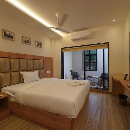 Southern Residency Kochi Bagian luar foto