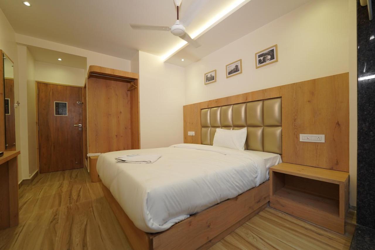 Southern Residency Kochi Bagian luar foto