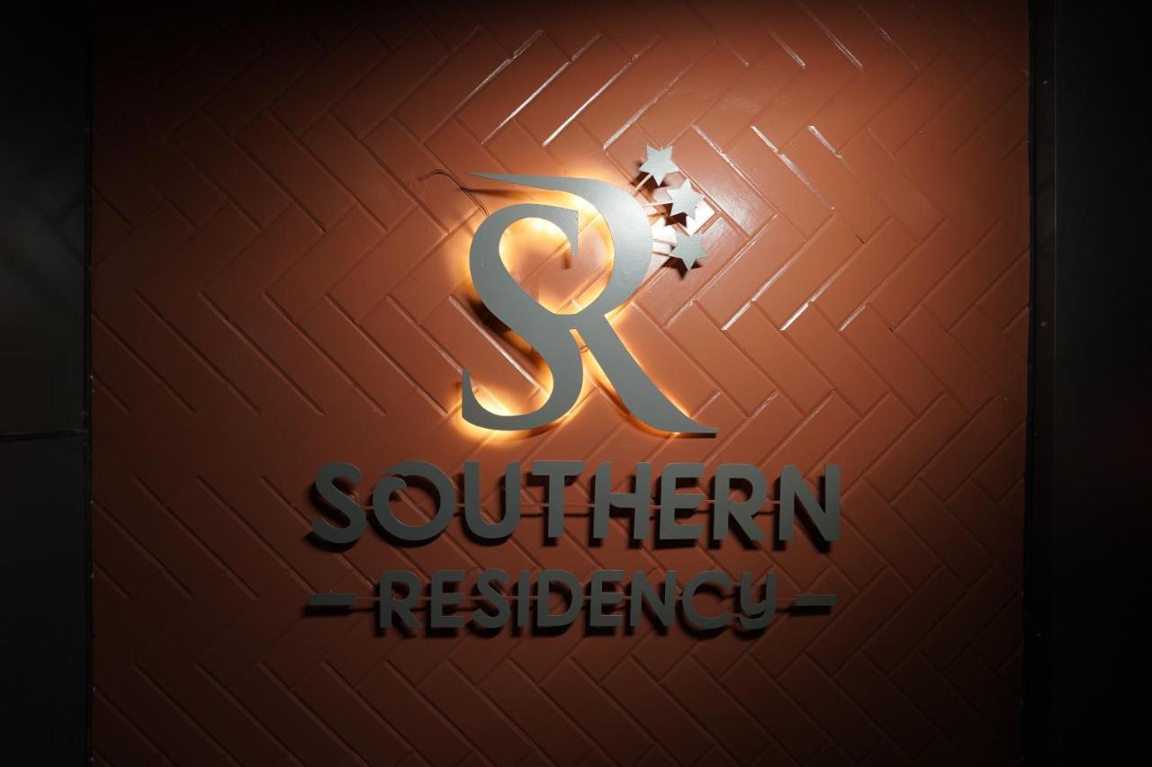 Southern Residency Kochi Bagian luar foto