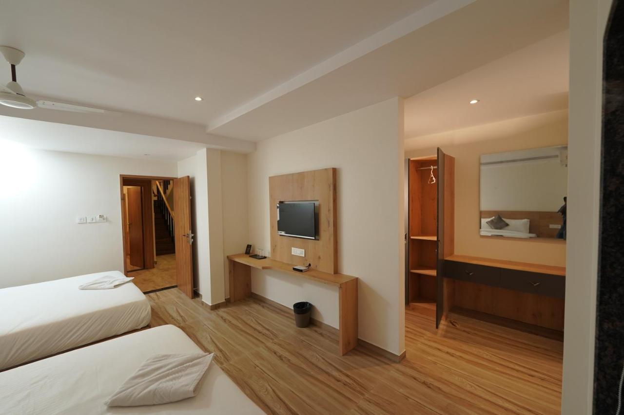 Southern Residency Kochi Bagian luar foto