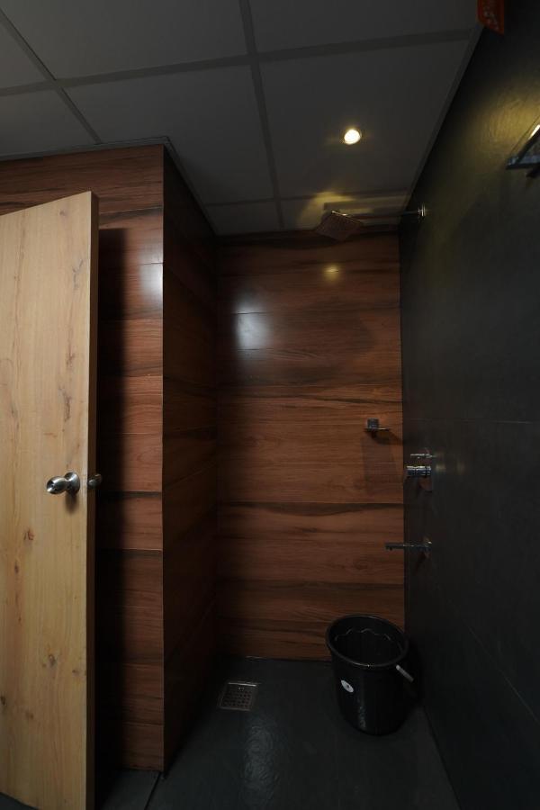 Southern Residency Kochi Bagian luar foto